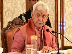 
      
      LG Sinha Reviews Security for Amarnath Yatra
      
      