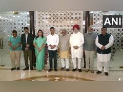 
      
      All-party delegation led by Shrikant Shinde set to leave for UAE
      
      
