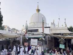 
      
        Delhi HC stays CAG audit of Khadim's society in Ajmer Sharif 
      
      