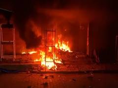 
      
      Massive fire breaks out at tyre shops in UP's Hardoi
      
      