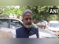 
      
      Congress defends Rahul over Jaishankar remarks
      
      