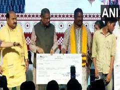 
      
      Odisha: Dharmendra Pradhan disburses financial aid to Kendu leaf 
      
      