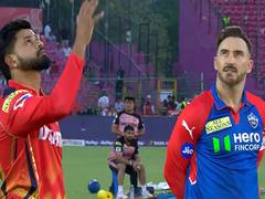 
      
      DC skipper Faf du Plessis win toss, opts to bowl against PBKS
      
      