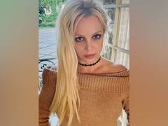 
      
      Britney Spears apologises for smoking on plane
      
      