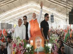
      
      Gujarat: PM Modi holds roadshow in Dahod
      
      
