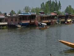 
      
      Kashmir valley battles intense unseasonal heatwave
      
      