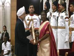 
      
      President Murmu presents Padma Awards to awardees
      
      