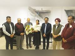 
      
      All-party delegation led by DMK MP Kanimozhi arrives in Greece
      
      