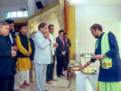 
      
      Party-delegation led by Tharoor visits Indian Cultural Centre
      
      
