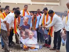 
      
      Belagavi: Karnataka Rakshana Vedike protests against Kamal Haasan
      
      