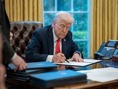 
      
      US Court blocks Trump’s major tariffs
      
      