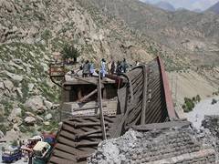 
      
      Pakistan: Railways employee killed in Khanewal bridge collapse
      
      