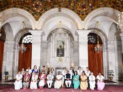 
      
      President Murmu confers National Florence Nightingale Awards to 1
      
      