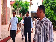 
      
      Ministry official visits IIMC Dhenkanal; reviews campus develo
      
      