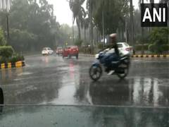 
      
      Parts of Delhi receive rains
      
      