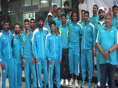 
      
      Gulveer and other athletes express their delight
      
      