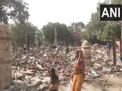 
      
      TN offers aid after Delhi demolition, tamilians demand jobs
      
      