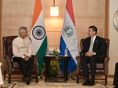 
      
      EAM Jaishankar meets Paraguay President Santiago Peña Palacios
      
      