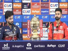 
      
      Punjab Kings, Royal Challengers Bengaluru hope to lift 1st title
      
      