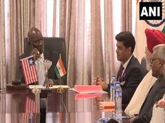 
      
      Shinde discusses security with Liberia Senate
      
      