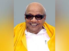 
      
      Congress pays tribute to M Karunanidhi on his birth anniversary
      
      