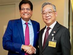 
      
      India discusses trade in shipping sector with Singapore
      
      
