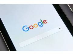 
      
      Google pauses ‘Ask Photos’ AI Feature 
      
      