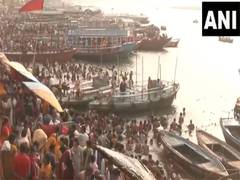 
      
      UP: Devotees take holy dip on occasion of Ganga Dussehra
      
      