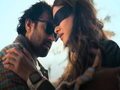 
    Vikrant Massey, Shanaya Kapoor 'Aankhon Ki Gustaakhiyan' teaser
    