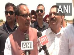 
      
      Union Minister Shivraj Singh Chouhan drives tractor
      
      
