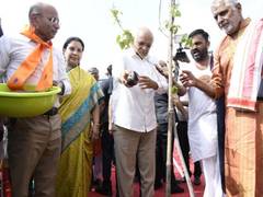 
      
      CM Patel inaugurates 'Matruvan Vanakavach' at Gandhinagar 
      
      