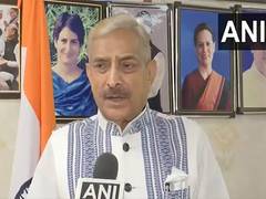 
      
      Pramod Tiwari backs up Karnataka govt over Bengaluru stampede 
      
      