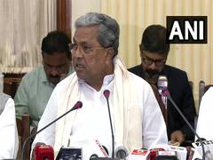 
      
      Karnataka CM accuses BJP of politicising Bengaluru stampede
      
      