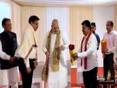 
      
      Amit Shah congratulates officers on anti-naxal operations
      
      