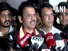 
      
      Fadnavis skips comment on Thackeray cousins' patch-up speculation
      
      