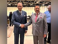 
      
      Union Minister Jitendra Singh meets Mauritius PM in France
      
      