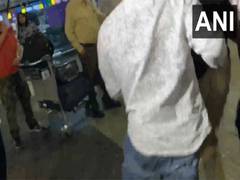
      
      Bystander attempts to attack accused in Raja murder case
      
      