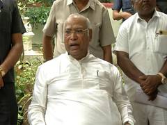 
      
      Mallikarjun Kharge hits out at PM Narendra Modi
      
      