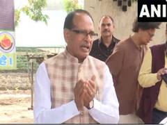 
      
      Shivraj Singh Chouhan interacts with farmers at 'Kisan Chaupal'
      
      
