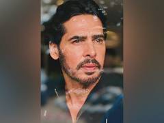 
      
      Dino Morea arrives at ED office for questioning 
      
      