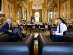 
      
      Jaishankar meets Macron, highlights India-France ties
      
      