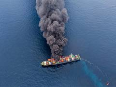 
      
      Indian Coast Guard continues firefighting ops on MV WAN HAI 503 
      
      