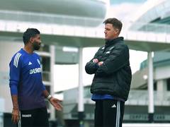 
      
      Bowling coach Morkel expects England wickets to be 