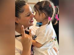 
      
      Bipasha Basu claps back at trolls fat-shaming her
      
      