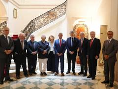 
      
      Paris: EAM Jaishankar discusses global rebalancing 
      
      