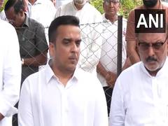 
      
      Vijay Rupani among AI plane crash victims, confirms DNA match
      
      