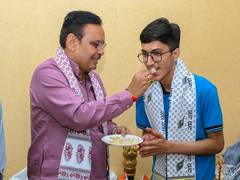 
      
      Rajasthan CM Sharma meets NEET-UG 2025 topper Mahesh Kumar
      
      