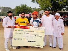 
      
      U Mumba captain Sunil Kumar honours childhood coach
      
      