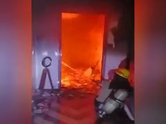 
      
      Fire breaks out in Noida Sector 36 due to AC explosion
      
      