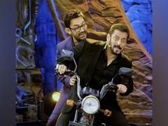 
      
      Salman Khan on Aamir Khan and his girlfriend Gauri
      
      